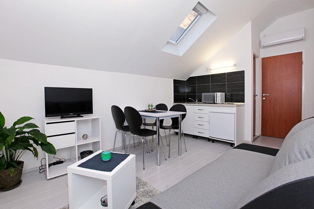 Apartments Park Vela Luka Bilik gambar