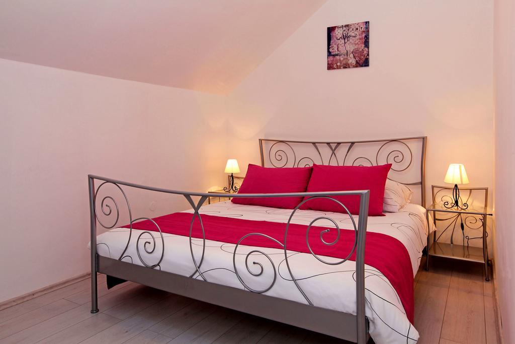 Apartments Park Vela Luka Bilik gambar