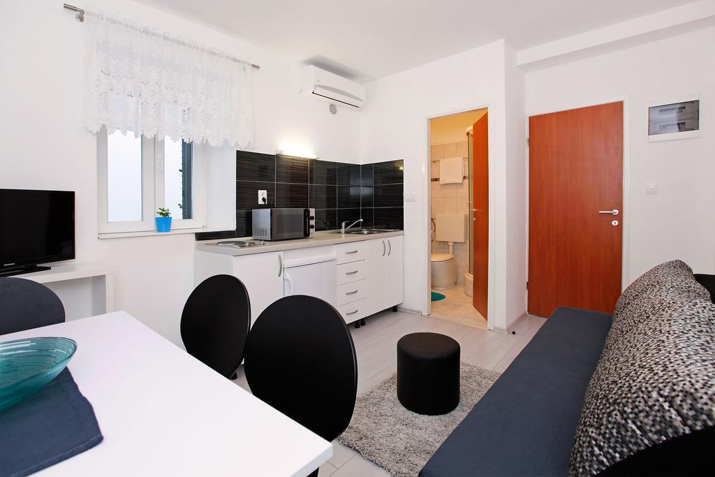 Apartments Park Vela Luka Bilik gambar